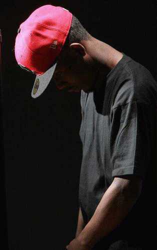 CHICAGO ARTIST/MAJOR LEAGUE ENT/Download new mixtapeIM ON MY RAP http://t.co/RnQGOx898N