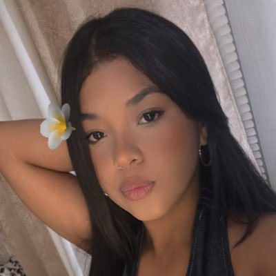 darileysim's profile picture. salmo 35 • mateo 21:22🤍