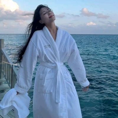 Byronb254's profile picture. 100-500+ connections 
$15-$30 weekly rent 
6months+ old accounts