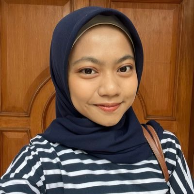 juicenspruce's profile picture. A comfort room, coffee, and storytell-styled reads. | ITB’19 | lab rat