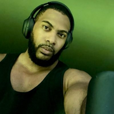 itsshabs's profile picture. Founder | Lawyer | Fitness | @Beardfluence | IG: ThisIsShabs