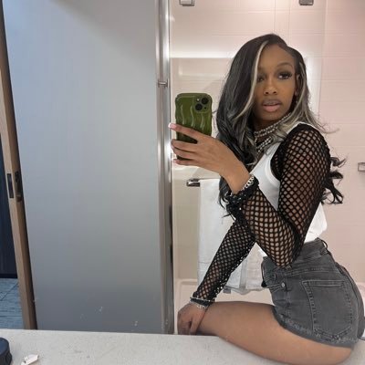 playgurldee's profile picture. BANG! OUT NOW‼️💥 #wolfpxck