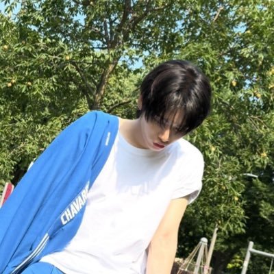 shujklove's profile picture. iqa | with bts for 10 years | 04 jungkook & taesan ⋆𐙚₊˚⊹♡ 💜🩵