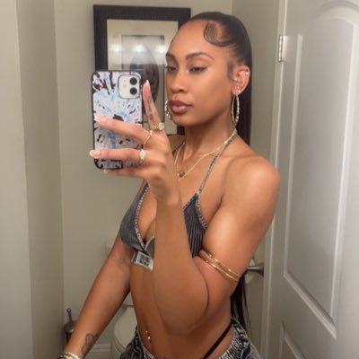 jazolfineass's profile picture. 