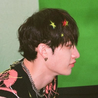 sapphicjoys's profile picture. 