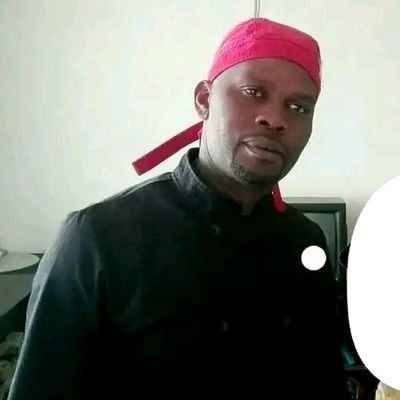 mandla_drgrey's profile picture. working at mugg n bean harties...father of three..love ppl..n enjoying my own free space ...thandakanjani.!!!!!