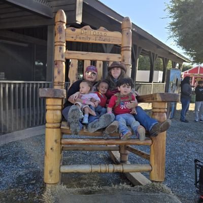 JohnTsesmilles's profile picture. 30 taken father to Kevin wanna know anything just ask