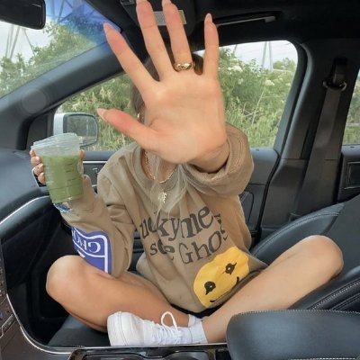 kaden_hill1745's profile picture. My real name Nina
I live in London England
I'm 36 
clothing designer and a shareholder of a clothing store
Listen to music play sports swim yoga
