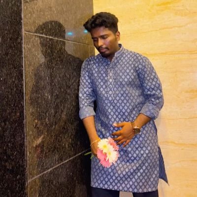 luuvvennnn55's profile picture. 23📌just a guy, standing in front of the timeline, looking cute.
📸💘