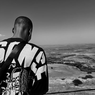 Olarmitan's profile picture. just DO IT ☠️