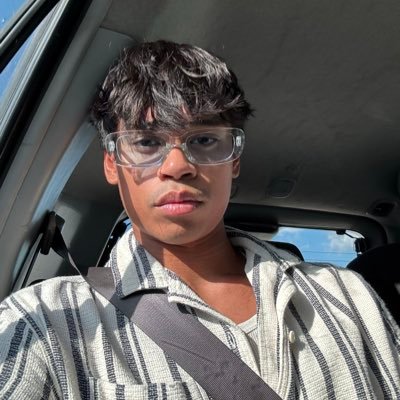 yourownr1sk's profile picture. 