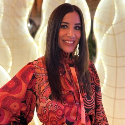 mrvsenol's profile picture. İnsanım.. Hayvanseverim.. Doğa severim.. Ağaca sarılır, gölgesinde huzur bulurum.. Ve her şeyden önce VİCDAN derim.. AÜ DTCF