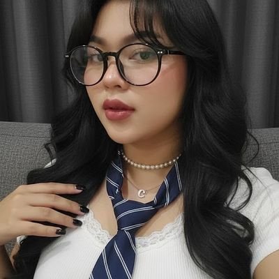 damnsarcasmm's profile picture. mba mba pemuja lelaki tinggi 175+✋🏼akun bodong pergi jauh2.
akun bercanda, tp kalo diseriusin boleh juga.