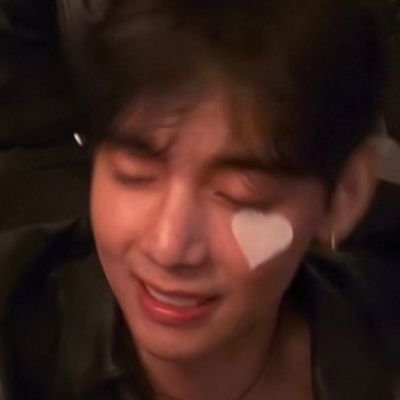 tae_naruk's profile picture. fan account #BTSV รักยัยน้องหนูวีที่สุดในโลก🐻
 BTS paves the way💅  รักบังทันไม่เจ็บเลยสักวัน💜 #BTS 💜