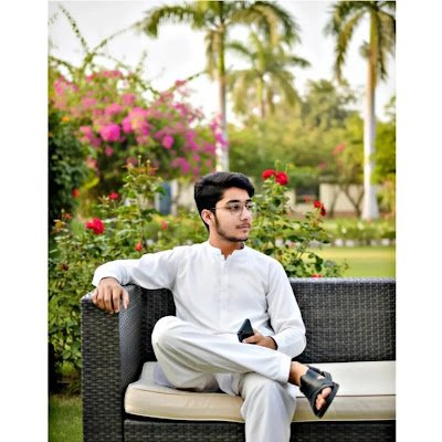 MeharAhsan01's profile picture. E-commerce 😮‍💨
Social Media Activist 🪶
Islamabad 🇵🇰