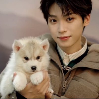 ꒰⸝⸝•เรียกข้าว่า “เว่ย เว่ย”•⸝⸝꒱🧸 Profile