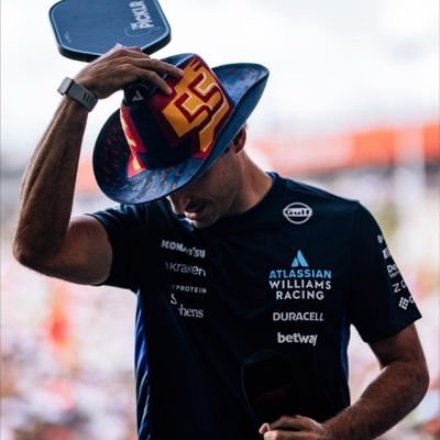 cxsainz's profile picture. 21