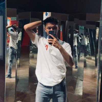 cleoparrd's profile picture. taken!