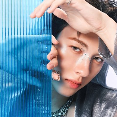 unishop559's profile picture. 
