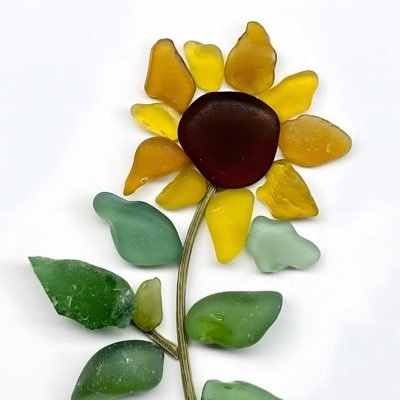 KerrPlunk1503's profile picture. Photography enthusiast with a love for capturing the beauty of the outdoors. Always chasing sunrises, sunsets, road trips, and the simple joys of life.