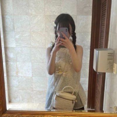 johnbzgbg980714's profile picture. 