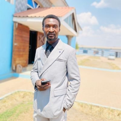 IdrissUmba5's profile picture. UMBA TSHIKALA IDRISS, né à Kolwezi précisément à tshala, fils de Kyungu UMBA TSHIKALA et maman Museng Diur Hélène, 2 ème fils de la famille sur 8 personnes