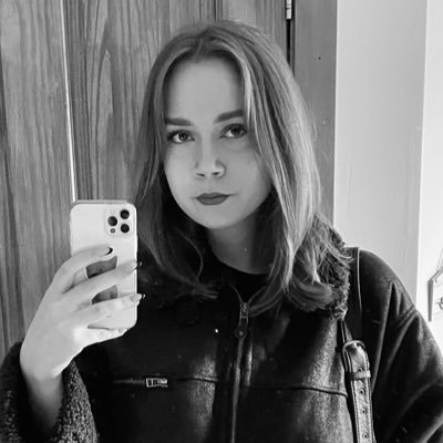 justynart_'s profile picture. 🏴🇵🇱 20s | environment artist working in 2D, 3D and traditional 🌿| artist @ Dog Ears x Cartoon Saloon, Helluva Boss🌟 everydoodleday@gmail.com