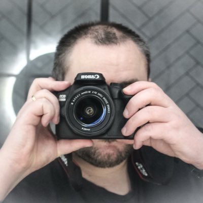 scottdrew90's profile picture. 👉Follow Me — Love to laugh. Avid troublemaker. Subtly charming food enthusiast. Social mediaholic.