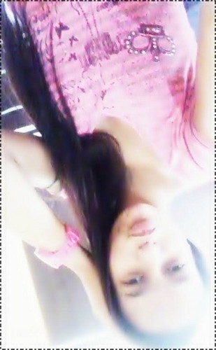,QQ; ttu me desejα eu tte desejo em #dobro! ;]]*
recalQue de comédia eu tiro sorrindo PQ não sujo a mão com merda ;]]*