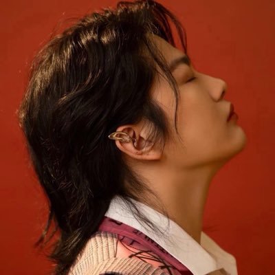 Zy983438895's profile picture. 养好能量，终身探索，终身攀登，分享超越，成为幸福的持续思考进化的实践者     目标影响一万人相伴践行终身成长