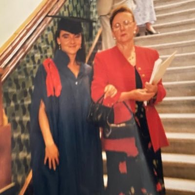 inmilla68's profile picture. Granaína, Chemistry PhD, Barça fan. Immigrant&Scientist in Oxfordshire, y según el PP, privilegiada. Dexindexada en diferido con simulación. Always socialist.