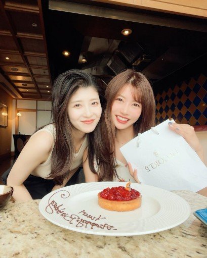 fairholm2131691's profile picture. 大人の女性の色気って、こういうものかも。