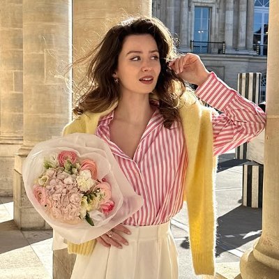 qwean8861's profile picture. Don't stop chasing the light 🌸