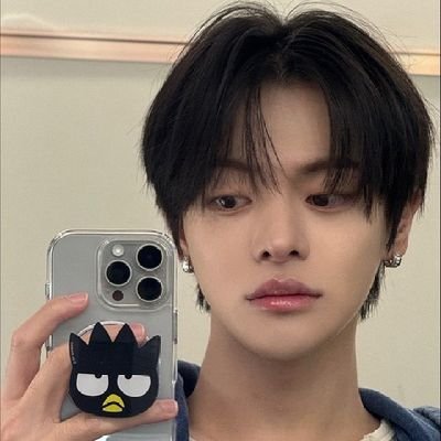 leowsgud_'s profile picture. #상원 #이리오 #장하오 #성찬  —; amour de ma vie.

. . . . lora🫧✌🏻