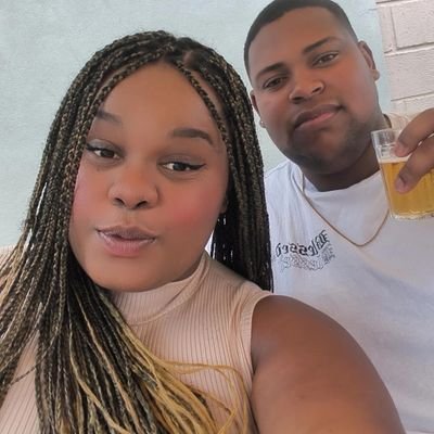 ysantos51's profile picture. 