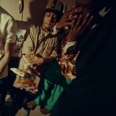 Prodbydripset's profile picture. 3 Dudus