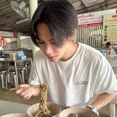 praew_pavana's profile picture. 