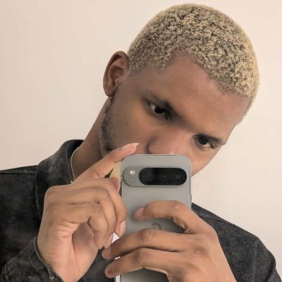 xt42io's profile picture. Cracked engineer (allegedly). • Creator of https://t.co/uZlkLy9Pwn • Pro human.