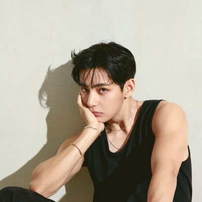 Octobear1095's profile picture. นี้แอคของคิม ยอนทัน ไม่ใช่แทแท 😎 @BTS_twt 💜