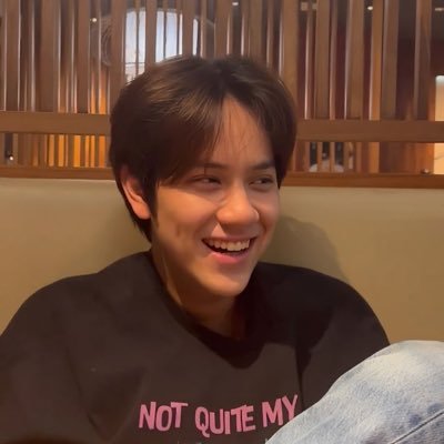 khaogrl's profile picture. arquivo de tweets