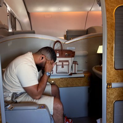 MrGMGT's profile picture. “Aucune compétition, juste des spectateurs.”