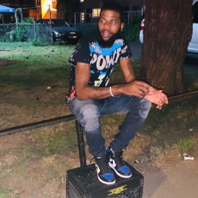 fisherbo_'s profile picture. you broke my heart but i still love you with all the pieces 💔#WhereTheLoveGo