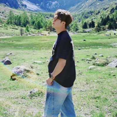 buglo37444162's profile picture. 2016年进币圈的老韭|| 常在推文评论区选铁粉送红包||#Binance 你的数字货币购买平台,就是币 安https://t.co/VoiKv5ZQfu