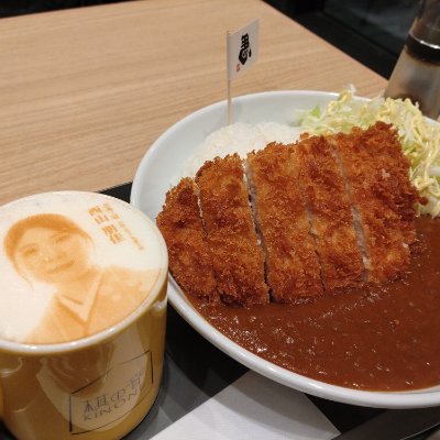 mirusho_jingu's profile picture. 将棋とかスポーツとか…

カープ帽で小学生将棋大会に参加、八王子の強い方（前会長）と間違われたことを数十年後ご本人に伝えた黒歴史あり（はっ？みたいな反応）

学生時代は団体球技体育会でした
とも働き・とも育児の夜泣き抱っこ中、再度将棋に目覚め
「指せるけど観る将」というジャンル
３段頂けたので将棋指導員になりたいっす