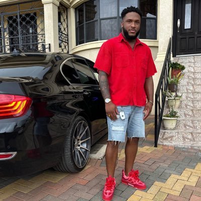 6ix_gad's profile picture. PERSONAL PAGE ON IG OR TIKTOK  @mr._.ray__ BUSINESS PAGE @rays_apple_stops FASHION 👕👖 ♑️ JAN 7TH 🇯🇲🫡❤️