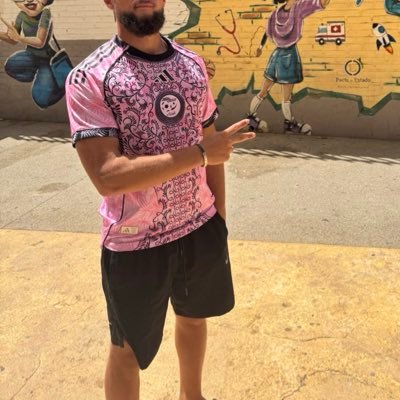 Dz2etoiles94's profile picture. redflag ambulant 🚩