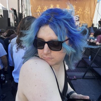 DoofiestDoofz's profile picture. she/her --- music/hockey/f1/vidya