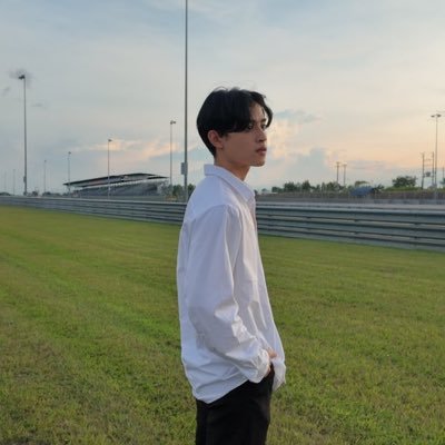 JeffyCodeStar's profile picture. “I will hide all the past happiness. When I open my eyes, I wish that I don't see you.” - Għõšț #SaturnUnit #Saturdayss #Units