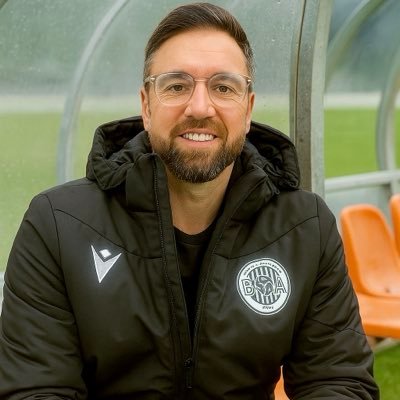 GaffaBarks's profile picture. Manager BoA FC ⚽️ Coaching & Scouting experience from Step 2 to 5. Part of the @Bunch_Amateurs Series. BUSA Winner x3. Former ESFA U18 International.