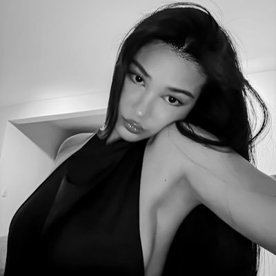 T0BP4p's profile picture. @0ronz3 💕 Se rak terr mak| sleep 11 pm.